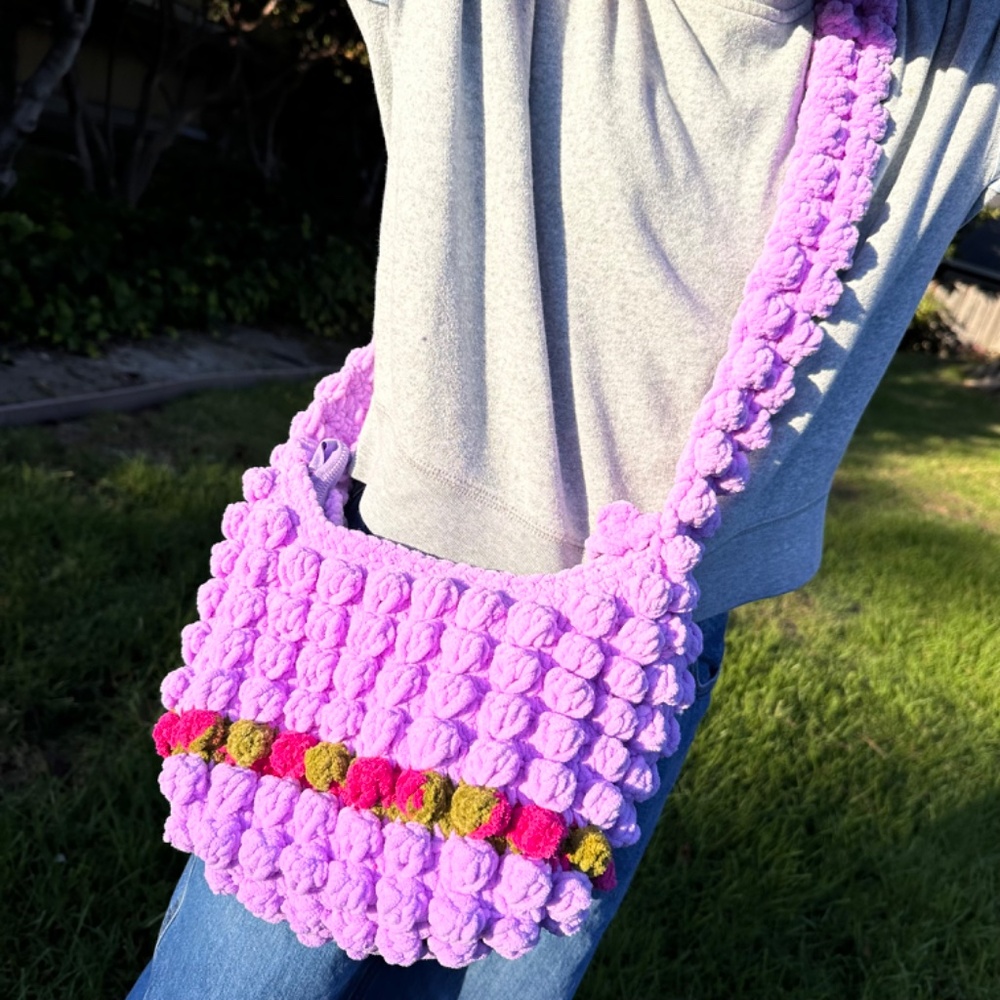 Handmade cloud bag - Picture 2 of 3